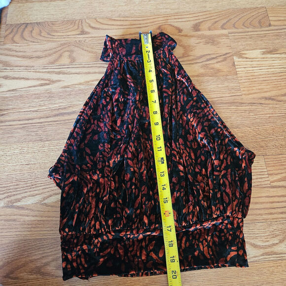 Free People Take A Break Halter Top In Black Combo Velvet Crop Blouse Size Small - Picture 8 of 9